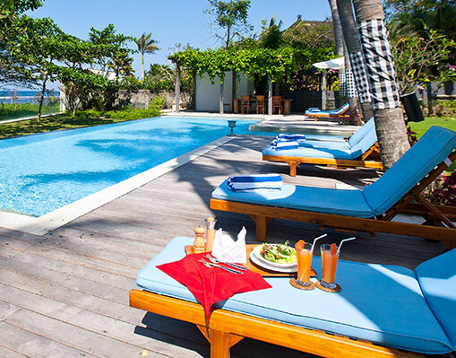 Puri Nirwana - Pool with view